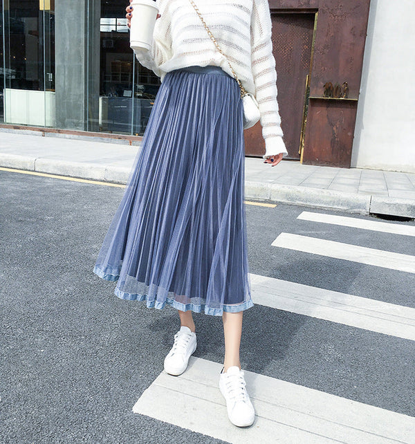 Pleated long skirt